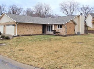1113 Hunter Ct, Lake Saint Louis, MO