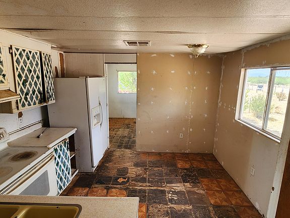 4th image of 5629 W Corral Dr