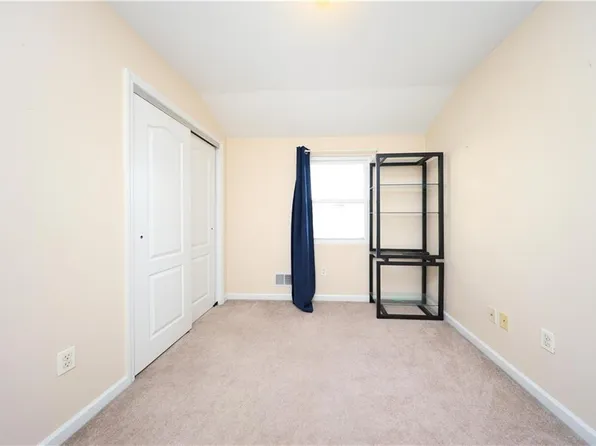 74 Sumner Avenue image 13 of 28