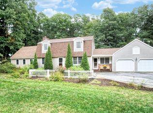 11 Hillcrest Rd, Windham, ME 04062