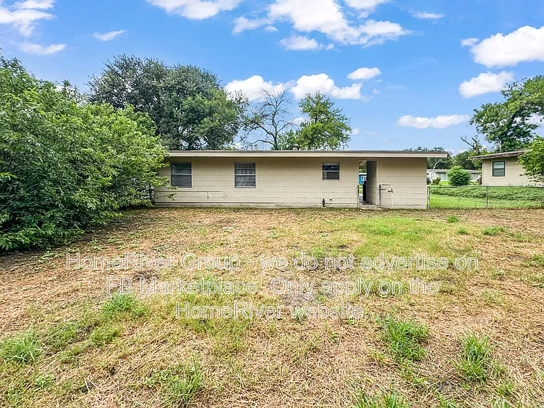 4814 Castle Arms — Photo 17