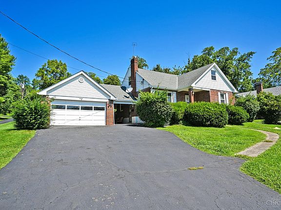 3rd image of 8240 Camargo Rd