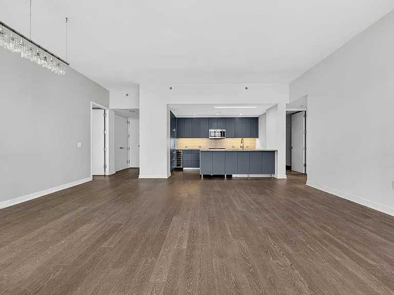 205 Water St #5C — Photo 1