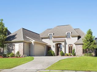 4083 Driftwood Dr, Zachary, LA 70791