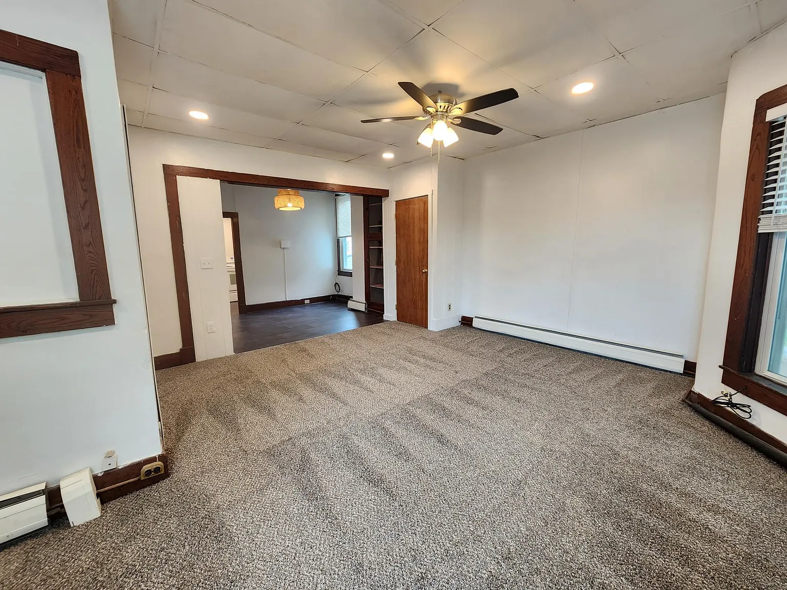 2 bed, 1150 sqft, $965 — Photo 2