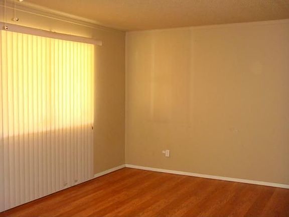 3rd image of 4138 W Vista Ave