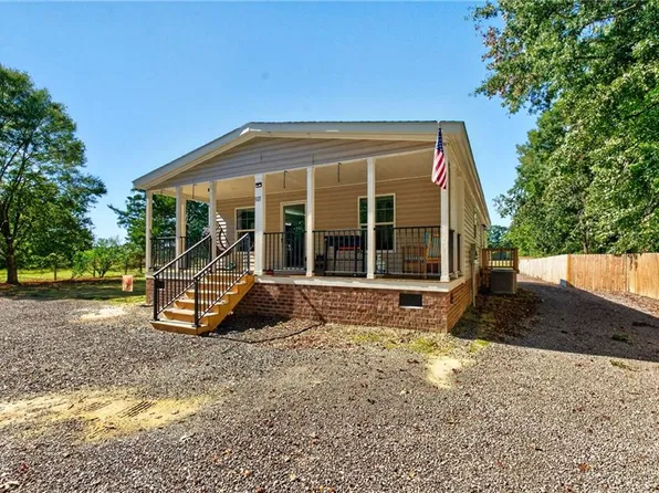 5071 Mineral Spring Rd, Suffolk, VA 23438