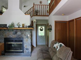 601 N Shore Road Pl, Gloversville, NY 12078