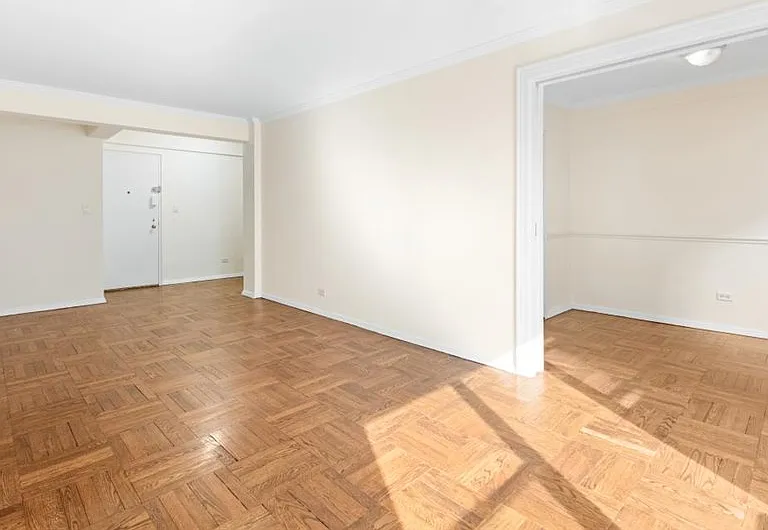 150 E 56th St #8A — Photo 5