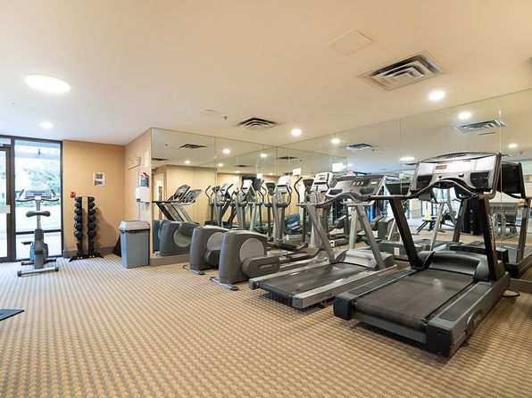 2138 Madison Ave #505, Burnaby, BC V5C 6T6