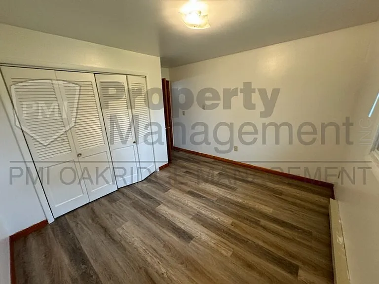 707 N Center St #C — Photo 8