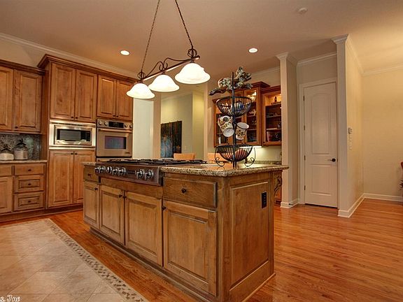 4th image of 45 Wellington Colony Dr