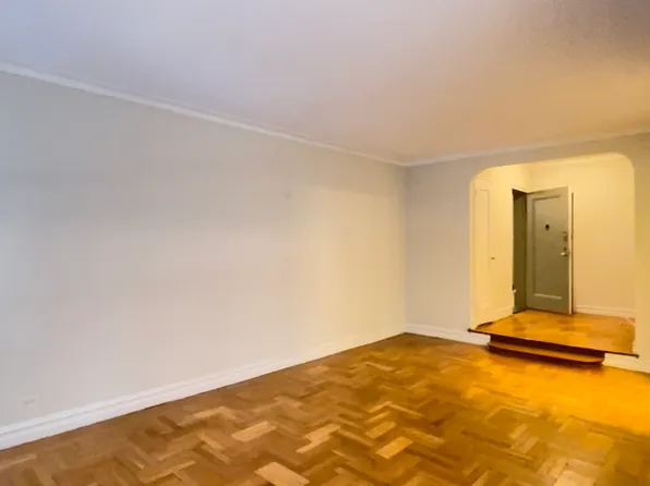 8 Gramercy Park South 003C image 1 of 3