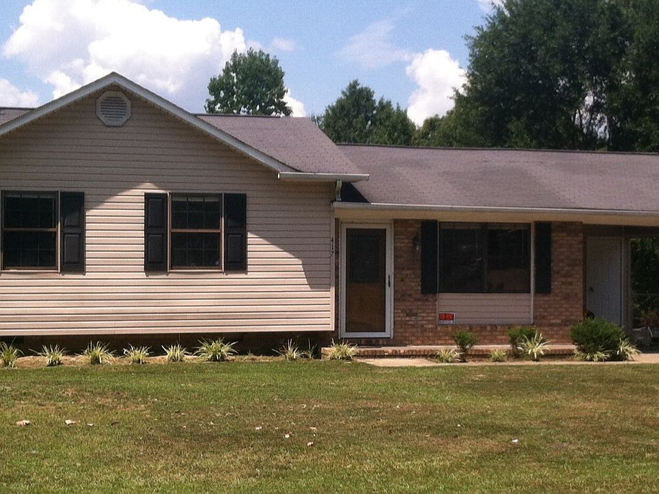Tri-level home