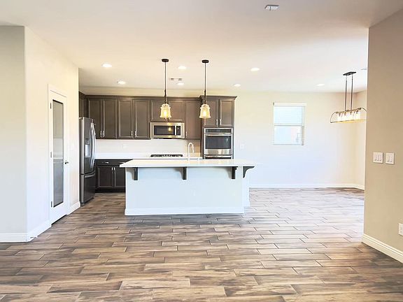 5th image of 8636 Sparrow Desert Ave