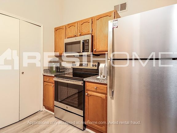 4th image of 2905 Forest Creek Dr
