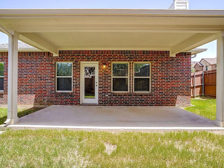 3801 Weatherstone Dr — Photo 45