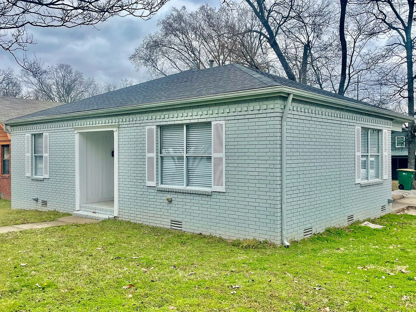 Fully updated, walking distance to UAMS — Photo 4