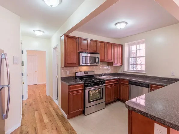 2214 Strauss Street image 3 of 6