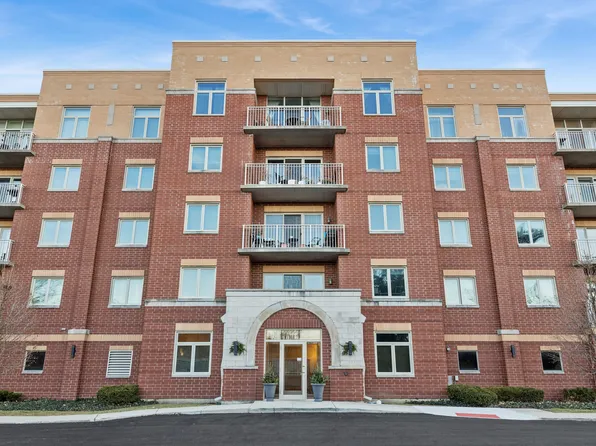 500 E Saint Charles Rd APT 209, Lombard, IL 60148