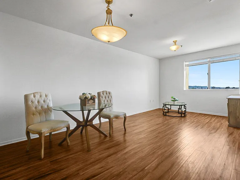 580 W Main St #318 — Photo 11
