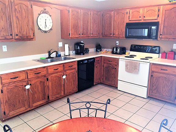 5th image of 9132 Pimlico Dr