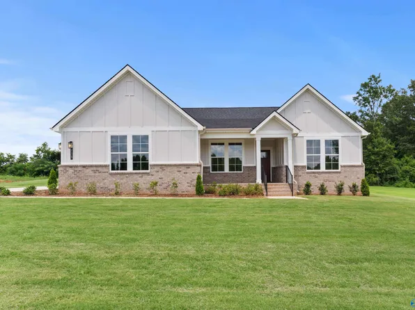 215 Applewood Ct, Huntsville, AL 35811
