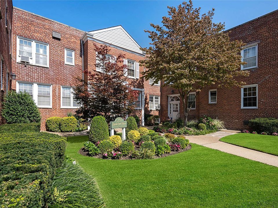 70 S. Park Avenue UNIT 203, Rockville Centre, NY 11570 MLS 3502730