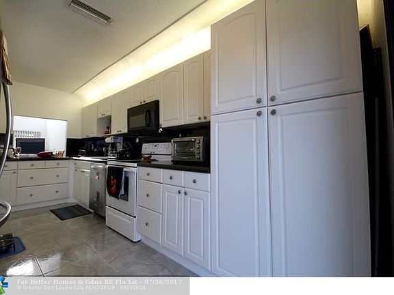 4th image of 3050 NW 106th Ave APT 1