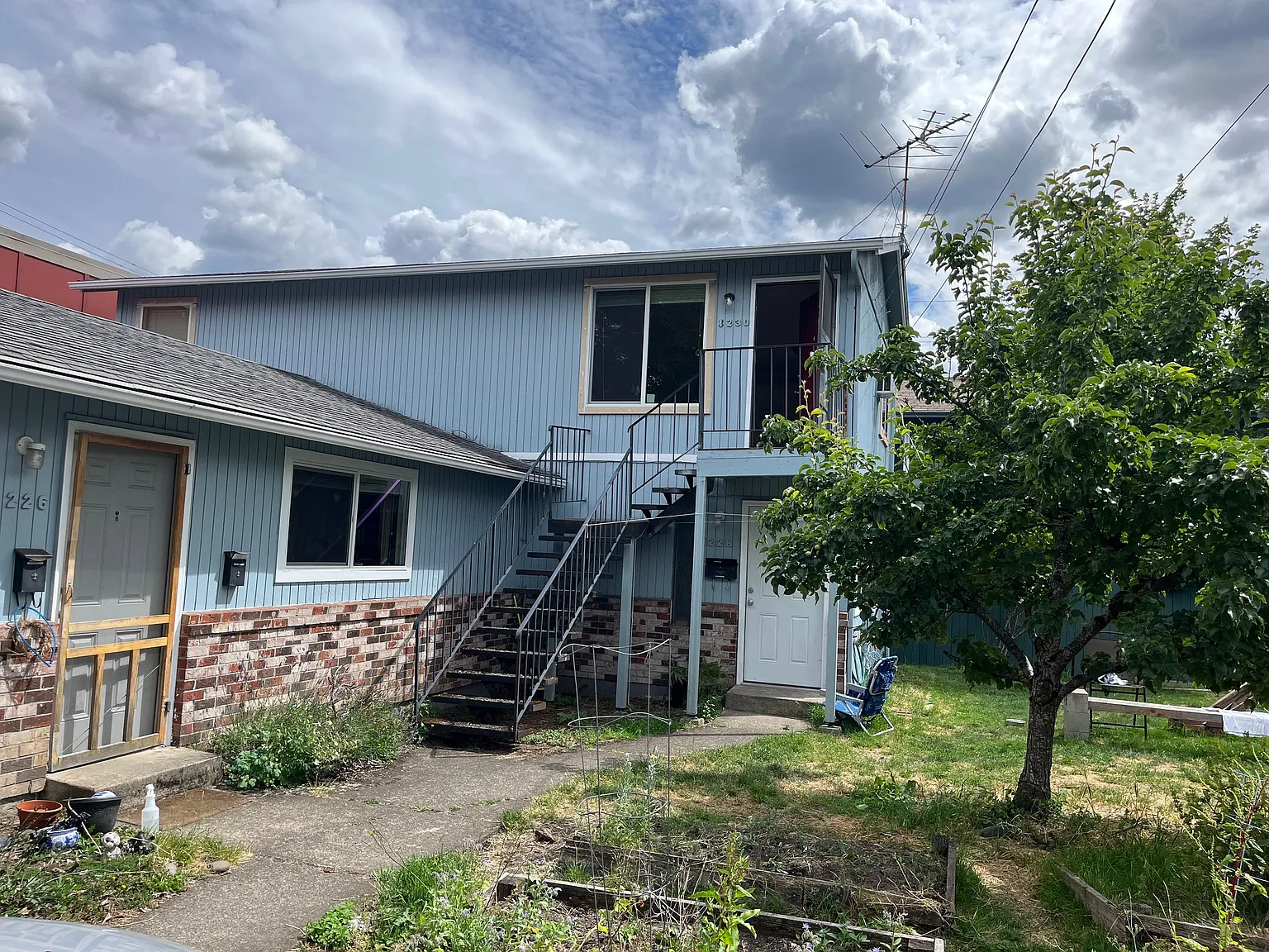 2 bed, 800 sqft, $1,800 — Photo 2