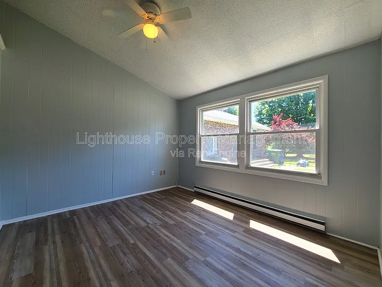 7806 Stevensville Baroda Rd — Photo 6