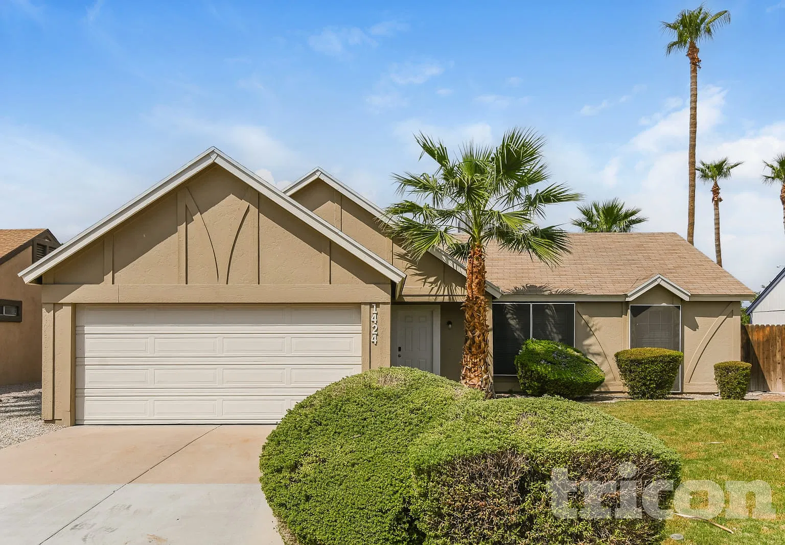 1424 N Hamilton Place Chandler AZ — Photo 1