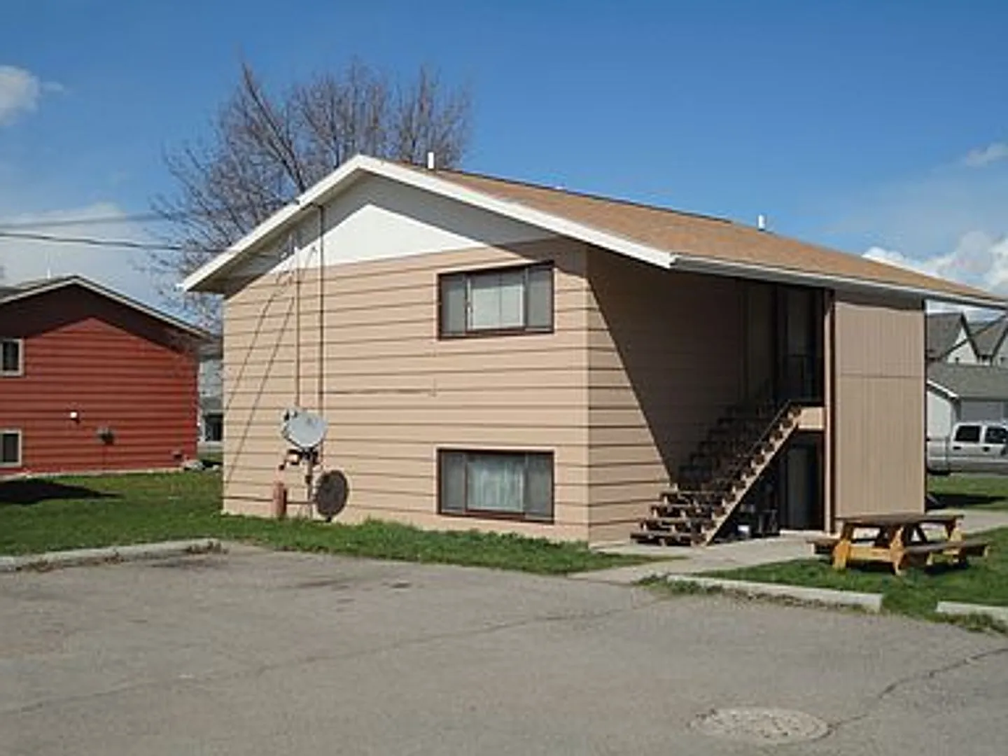 1409 Stoddard — Photo 2