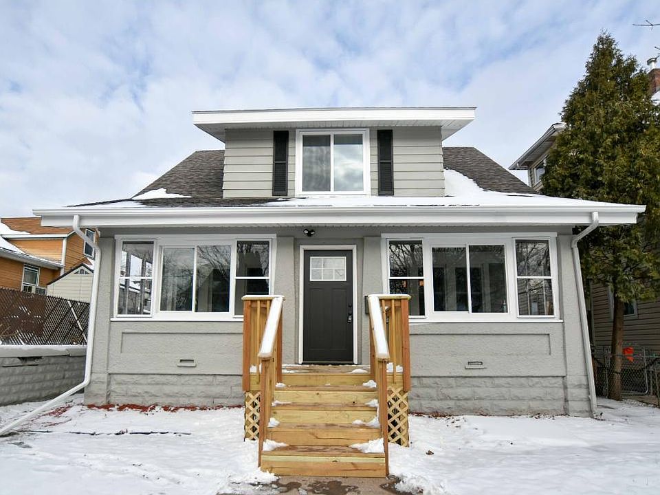 1st image of 907 4th St E