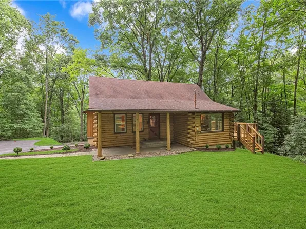 108 Pikes Cor, Beaver Falls, PA 15010