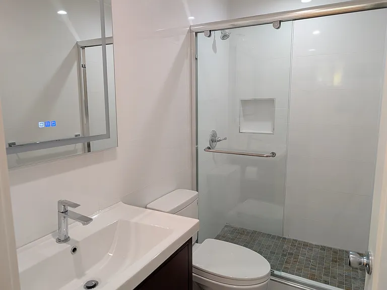 355 Capp St — Photo 4