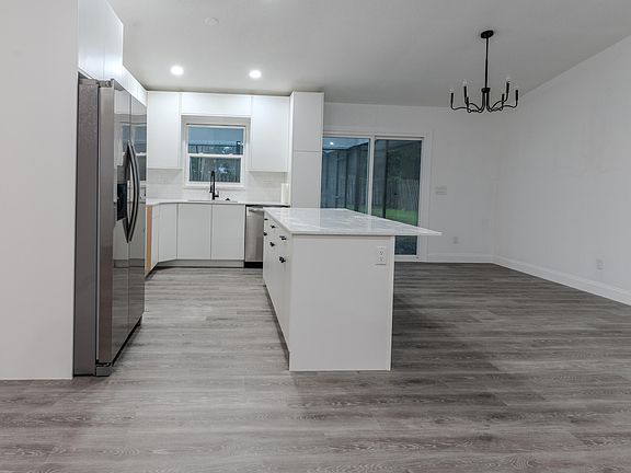 3rd image of 150 23rd Avenue