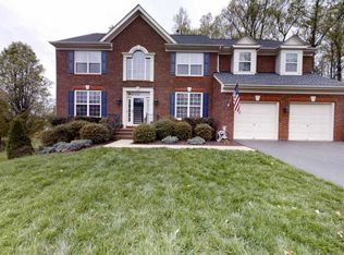 16808 Tidewater Ct, Woodbridge, VA 22191