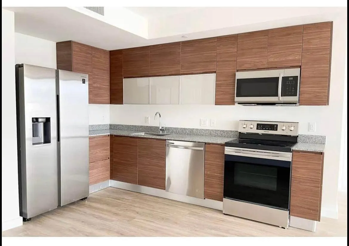 3 bed, $3,590 — Photo 1