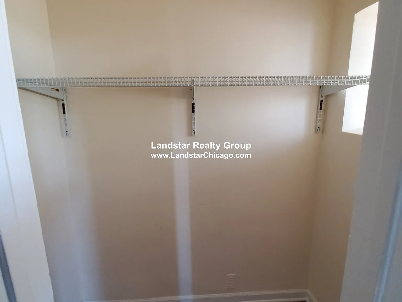 2 bed, 1.0 bath, $1,895 — Photo 4