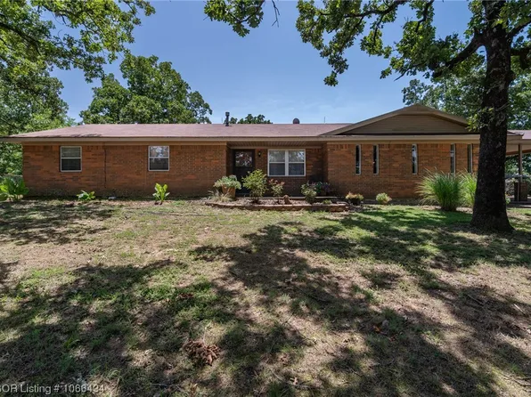 8409 Sebastian Lake Dr, Hackett, AR 72937