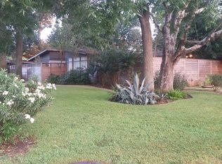 6102 N Braeswood Blvd, Houston, TX 77074