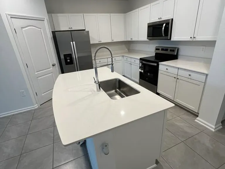 241 Redbud Rd — Photo 3