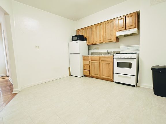 5th image of 31-23 47th St #W15