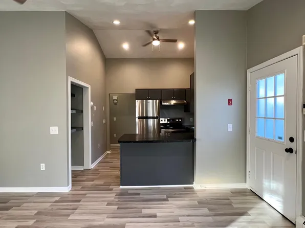 175 Gladstone St, Cranston, RI 02920
