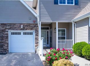 186 Ira Rd, Mount Sinai, NY 11766