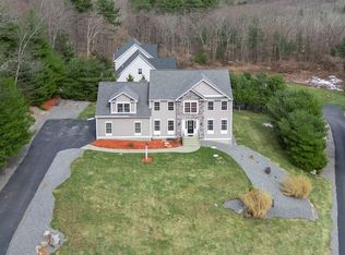 14 Longbrook Dr, Cumberland, RI 02864