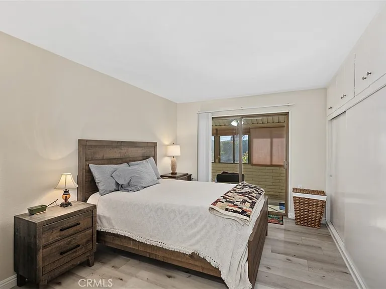 840 Ronda Sevilla #B — Photo 19