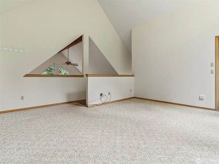 2277 Big Timber Pl SE — Photo 14