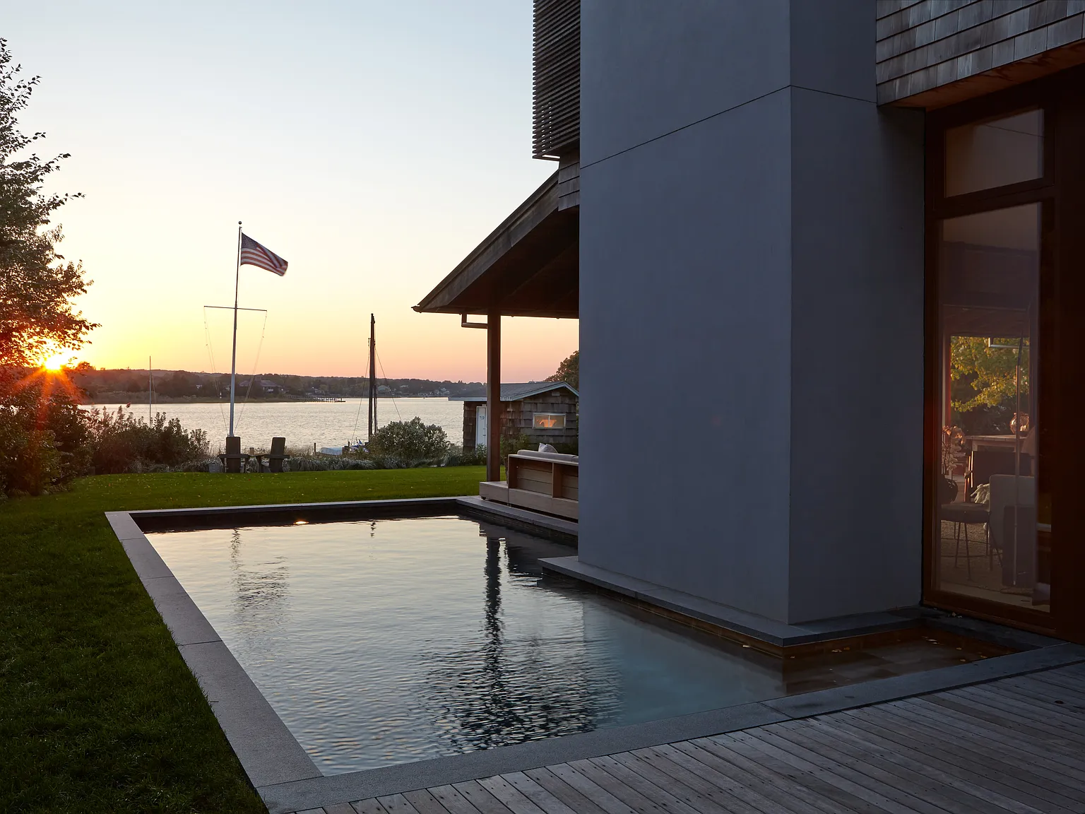 Sunsets And Dock In Sag Harbor Village — Photo 1